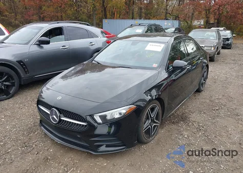 2019 Mercedes-Benz A 220 4Matic из США, поврежденный, VIN WDD3G4FB5KW019822